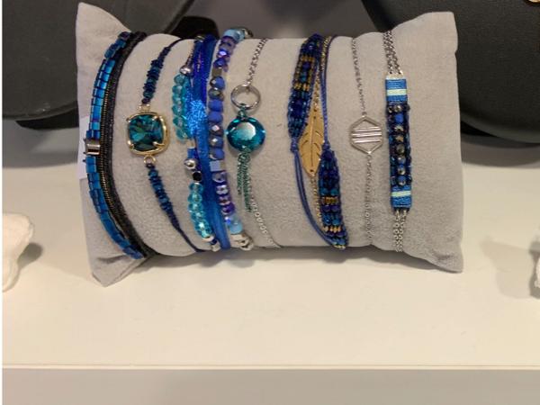 Bracelets, bijoux et accessoires - institut de beauté à Giberville
