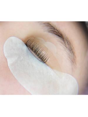 Teinture et réhaussement de cils